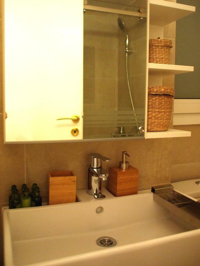 Cosy Flat Posh Quartier Kolonaki Lägenhet Aten Exteriör bild