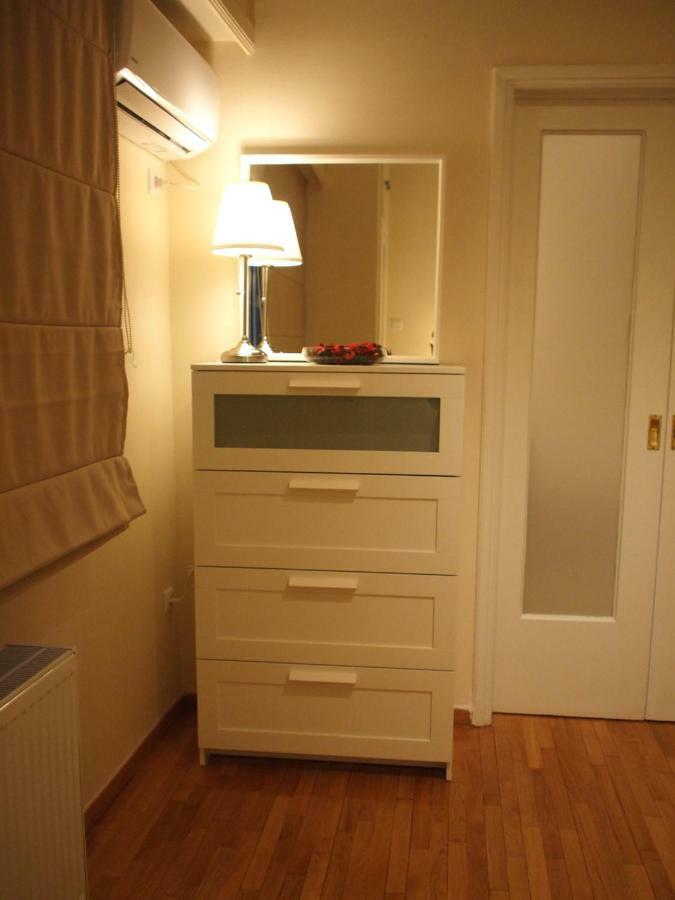 Cosy Flat Posh Quartier Kolonaki Lägenhet Aten Exteriör bild