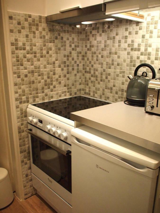 Cosy Flat Posh Quartier Kolonaki Lägenhet Aten Exteriör bild