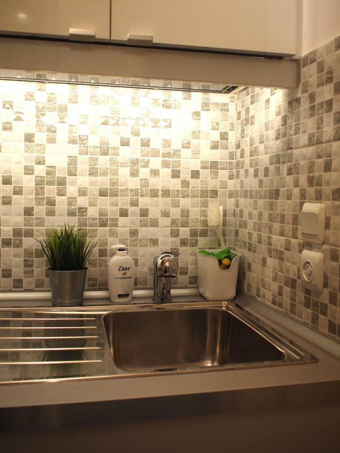 Cosy Flat Posh Quartier Kolonaki Lägenhet Aten Exteriör bild