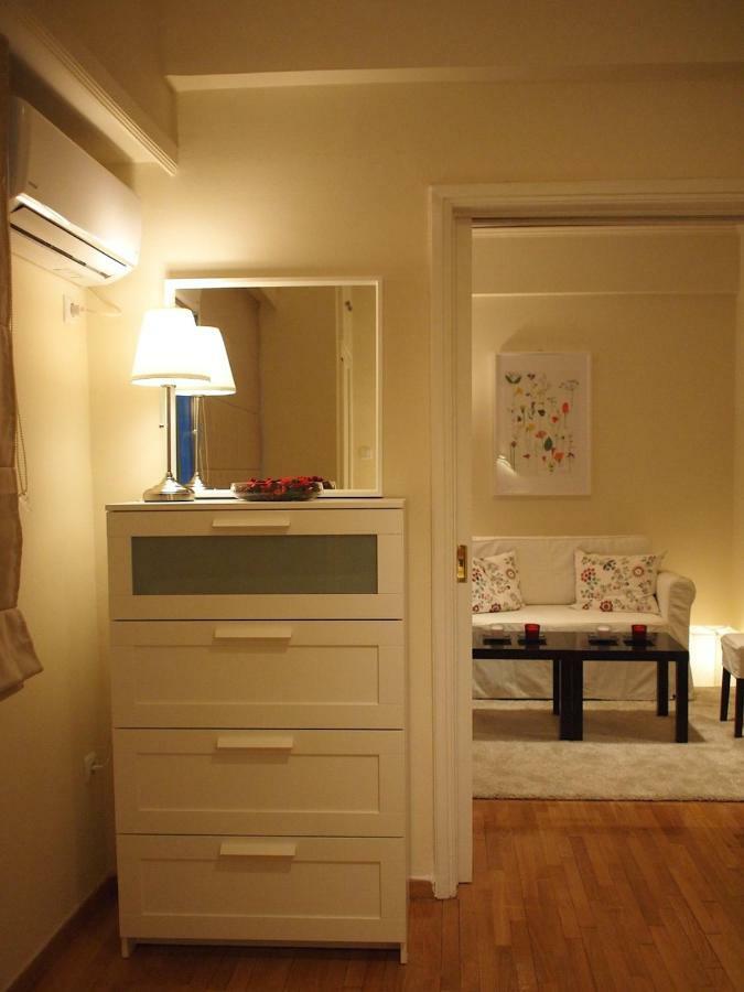 Cosy Flat Posh Quartier Kolonaki Lägenhet Aten Exteriör bild