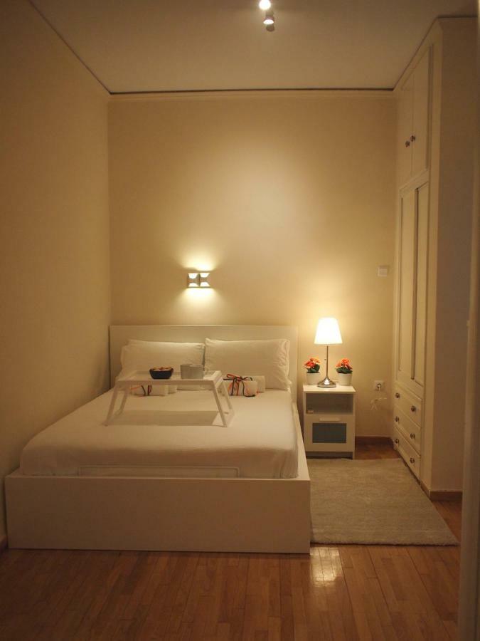 Cosy Flat Posh Quartier Kolonaki Lägenhet Aten Exteriör bild