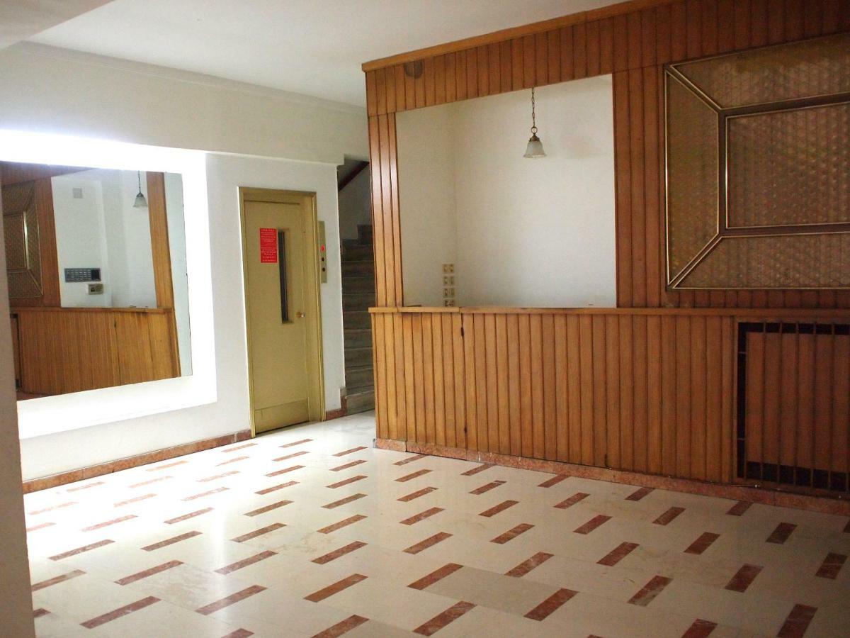 Cosy Flat Posh Quartier Kolonaki Lägenhet Aten Exteriör bild
