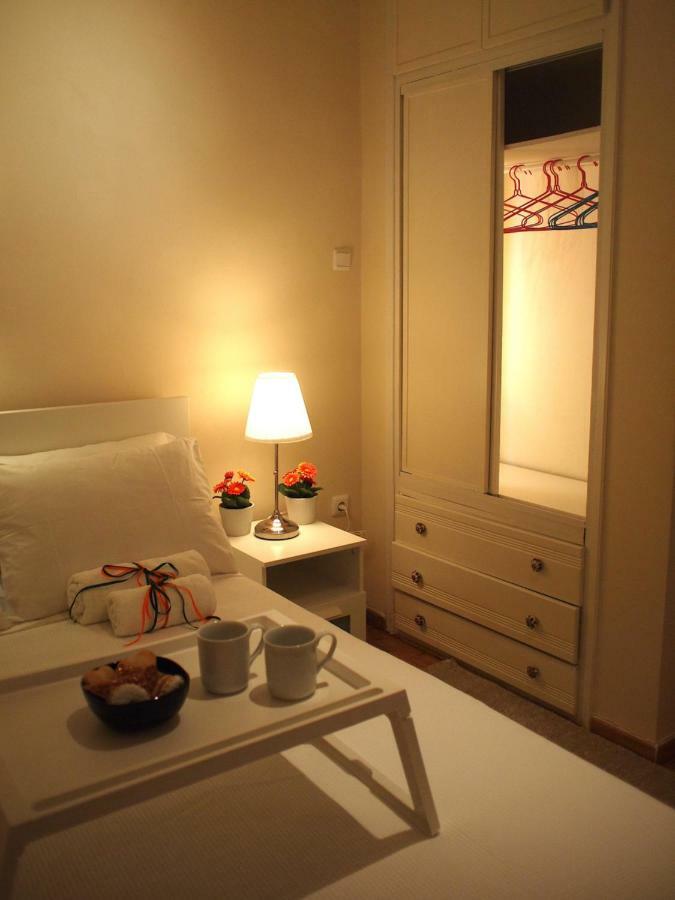 Cosy Flat Posh Quartier Kolonaki Lägenhet Aten Exteriör bild
